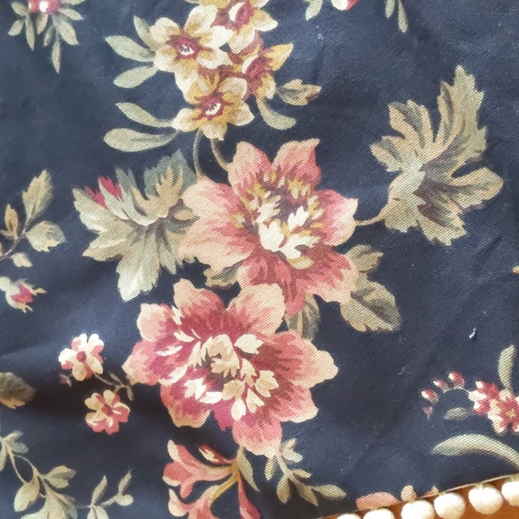 Valences - Picture 2 of 8